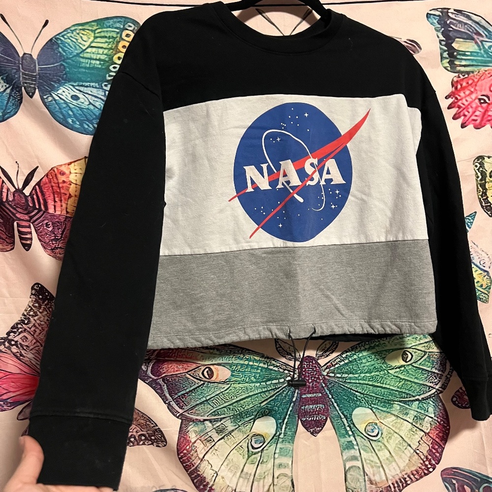 Nasa Sweatshirt With Drawstring Bottom - image 6